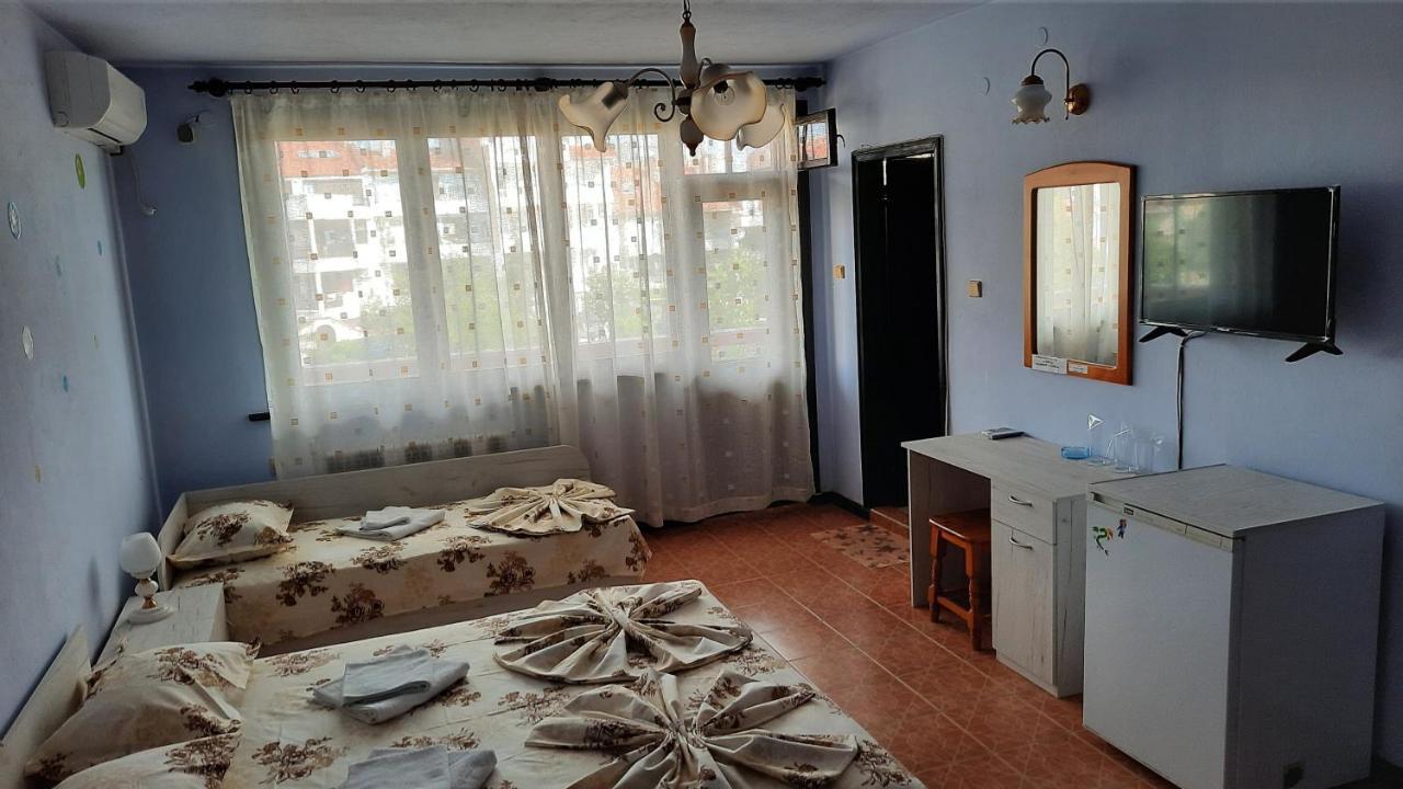 Guest House Zora Созополь Екстер'єр фото