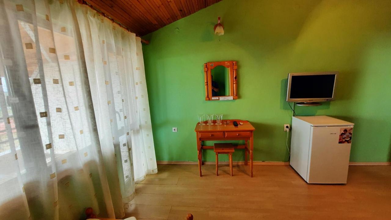 Guest House Zora Созополь Екстер'єр фото