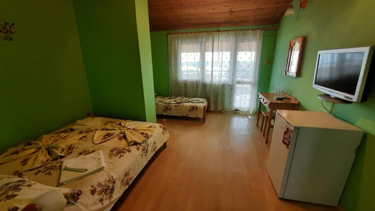 Guest House Zora Созополь Екстер'єр фото