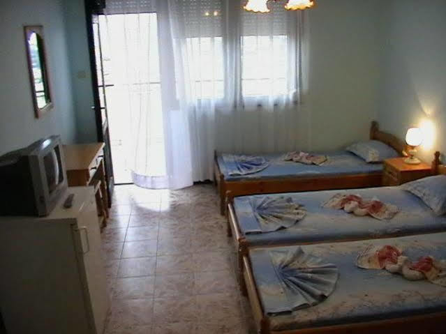 Guest House Zora Созополь Екстер'єр фото