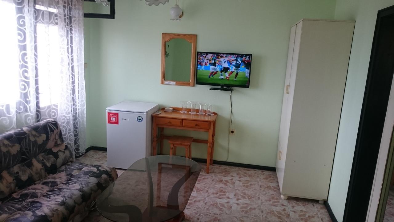 Guest House Zora Созополь Екстер'єр фото