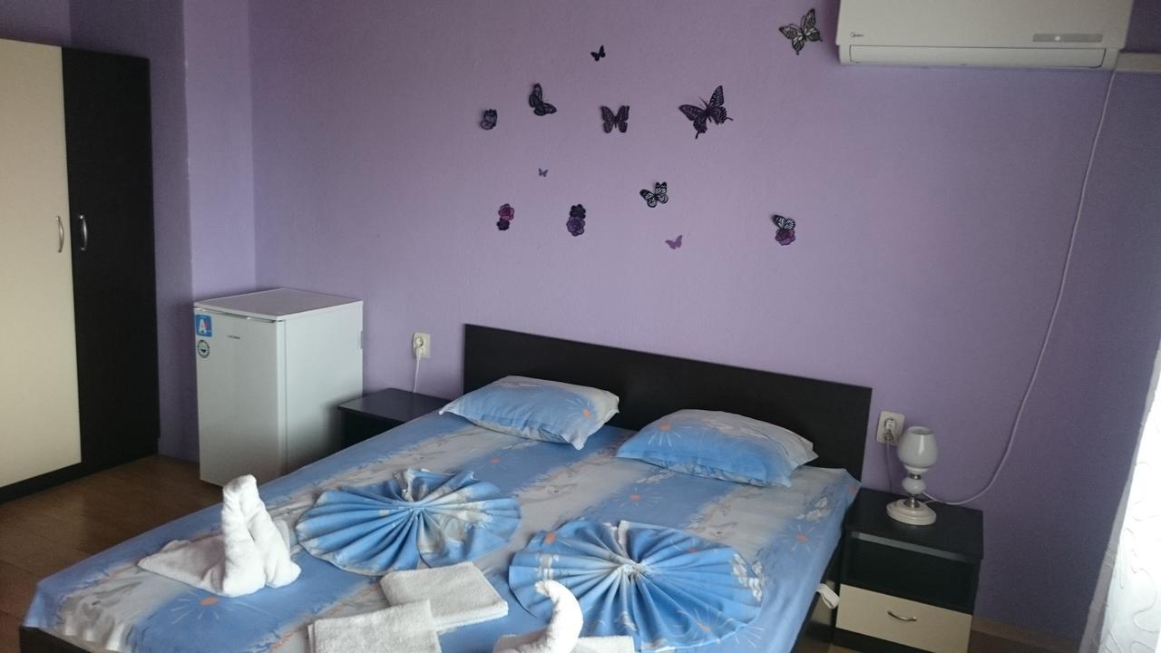 Guest House Zora Созополь Екстер'єр фото